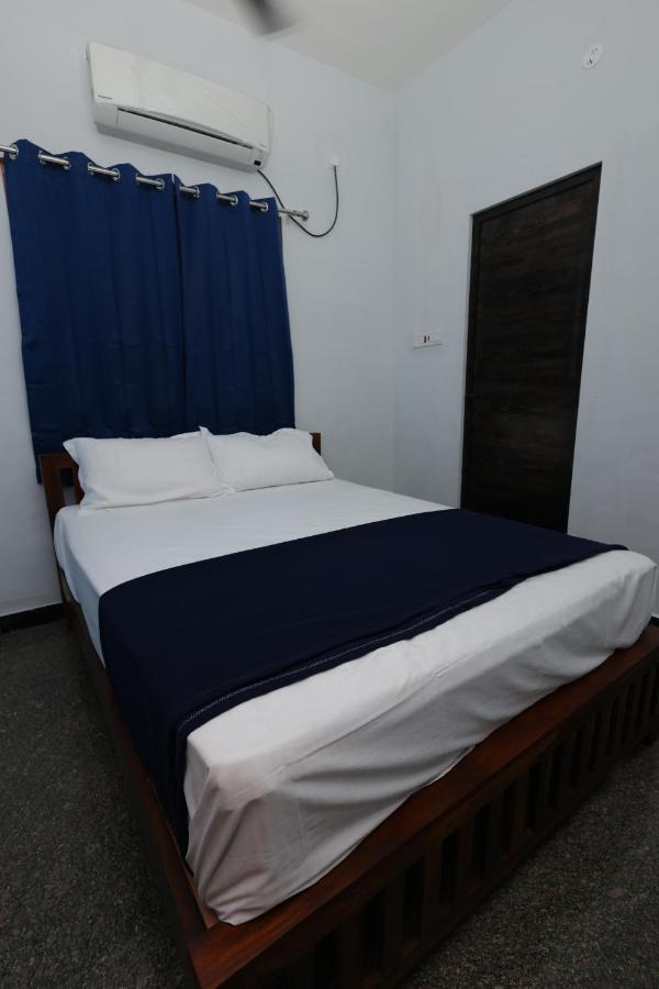 Omkara - The Fives Guest House Tiruvannāmalai Exterior foto