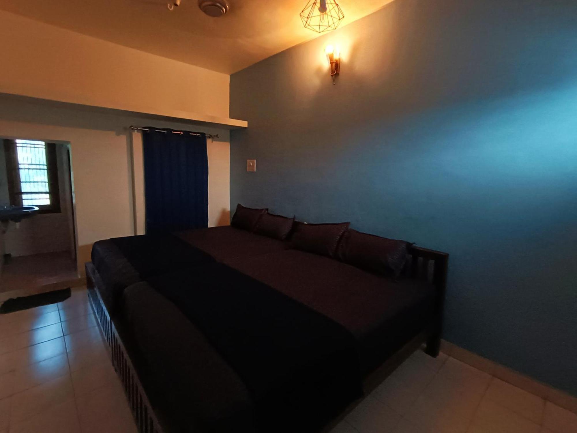 Omkara - The Fives Guest House Tiruvannāmalai Zimmer foto