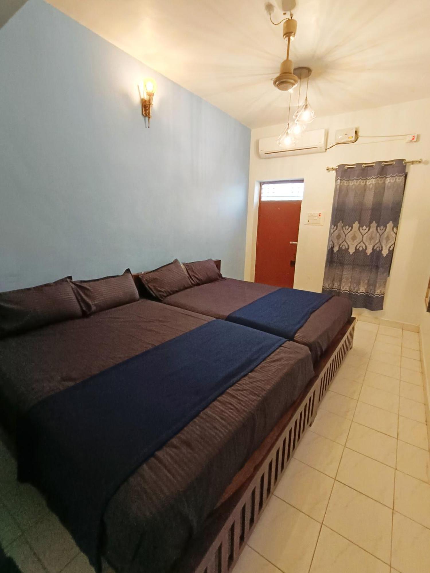 Omkara - The Fives Guest House Tiruvannāmalai Zimmer foto